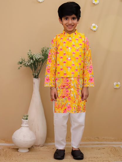 3-pic Jacket Set For Boy in Wholesale